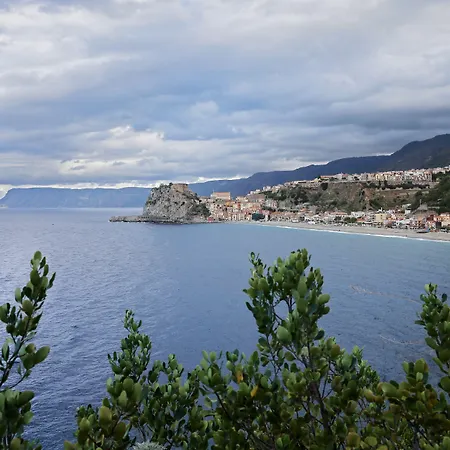White Reggio Calabria