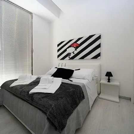 White 4*